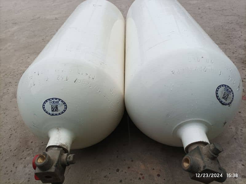 CNG Cylinders and kit genuine 3