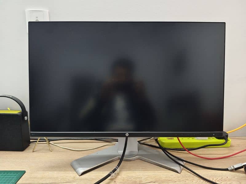 Dell 27 inch QHD 60hz monitor 1