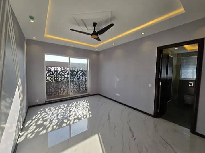 Top City 1 Kanal Incomplete House For Sale 0