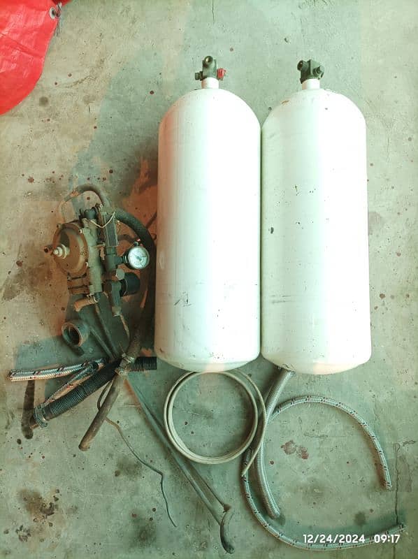 CNG Cylinders and kit genuine 0