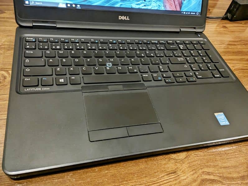 Dell Latitude e5550 Core i5 5th Generation Laptop 8GB RAM 1080p Screen 1