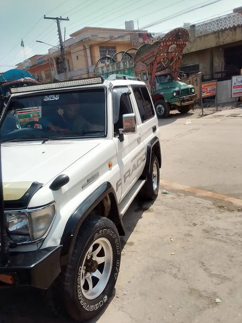 Toyota Land Cruiser 1991 Others 1