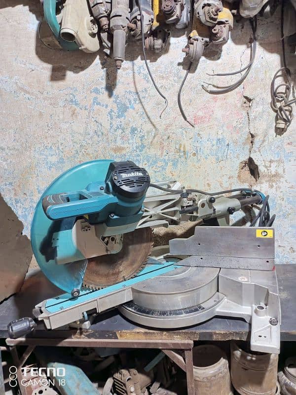 makita miter saw 1