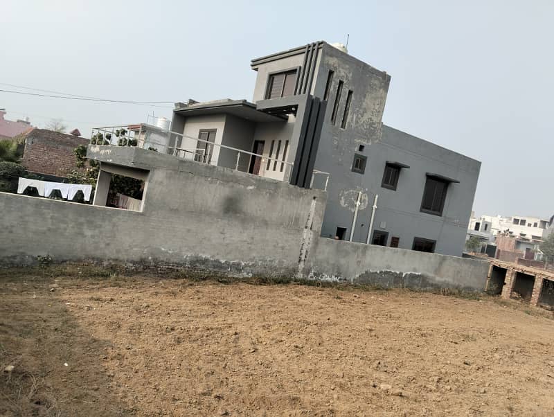 1 kanal plot available for sale 60 feet carpet road 4