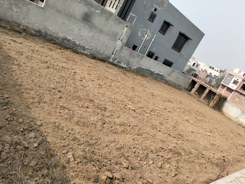 1 kanal plot available for sale 60 feet carpet road 5