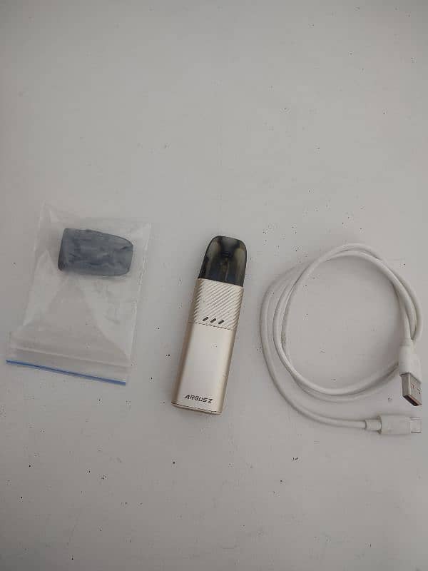 vape aurguz with 2 coils and data cable 3,4 days battery backup 0