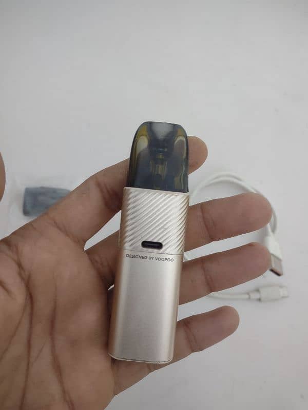 vape aurguz with 2 coils and data cable 3,4 days battery backup 1