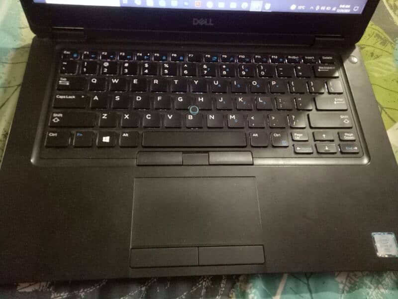 Dell latitude 7490 | i5 8th Gen | 256 gb good condition 1