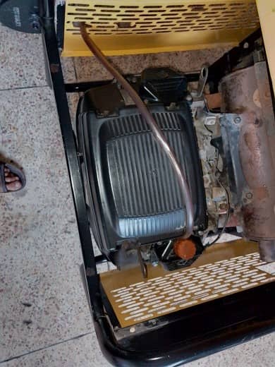 9.5 KVA Generator in running condition Whatsapp 03109541261 4