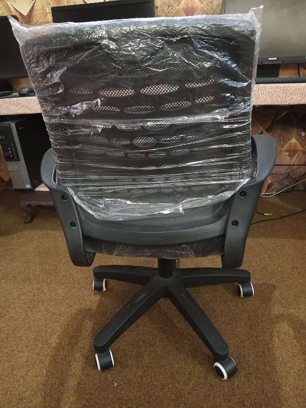 3 Brand new chairs 1