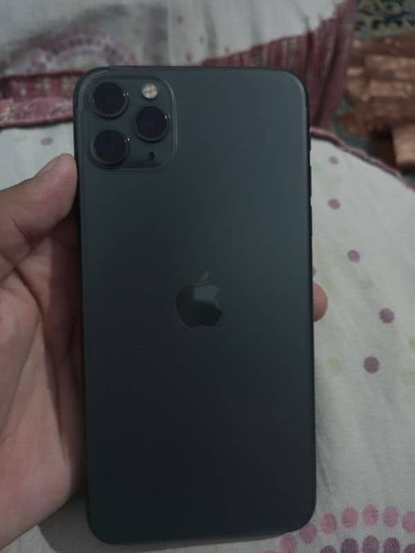 Iphone 11 pro max 4