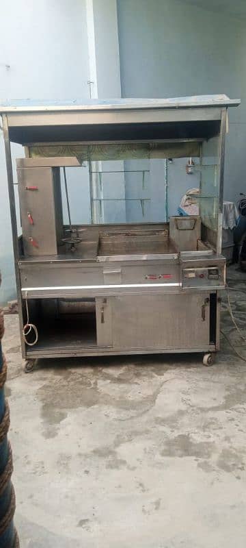 shawarma counter and deep fryer 0