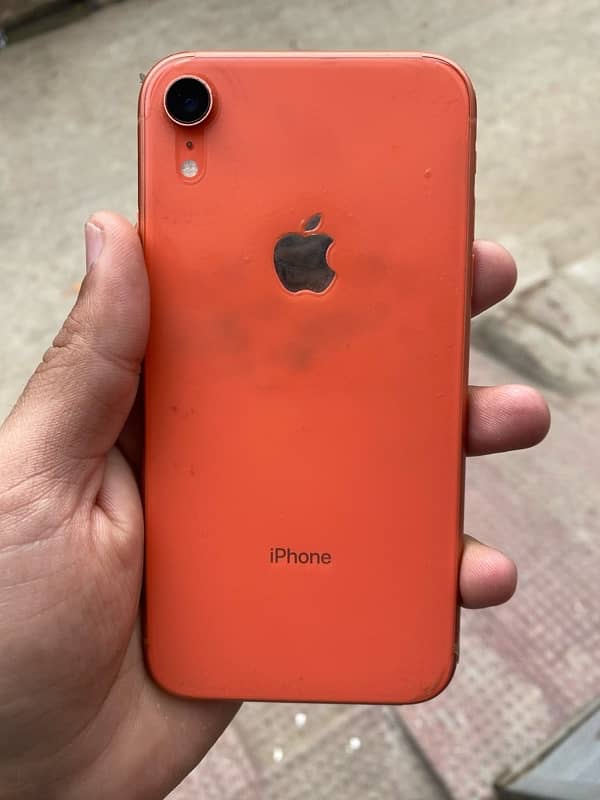 IPhone XR 4