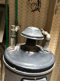 Gas geyser good condition