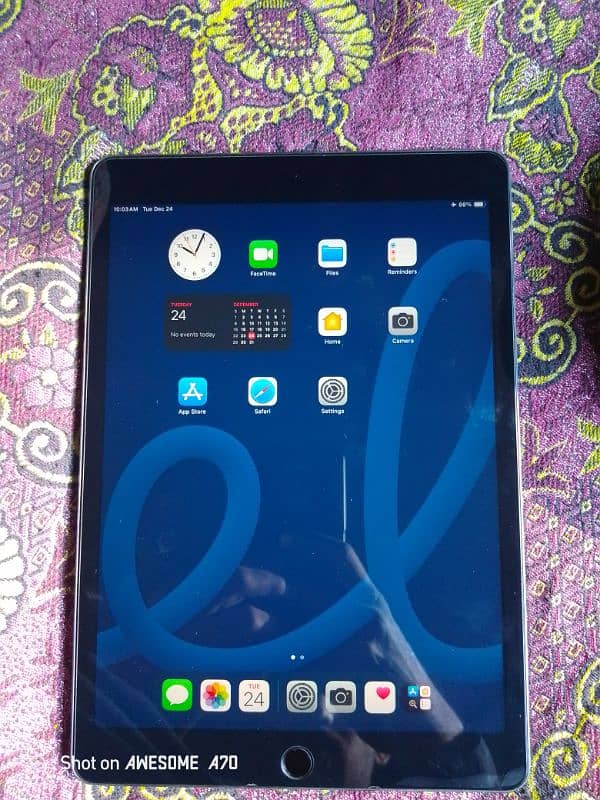 I pad 7 generation condition 10 Vin 9 rom 32gb PUBG mobile 60fps 0