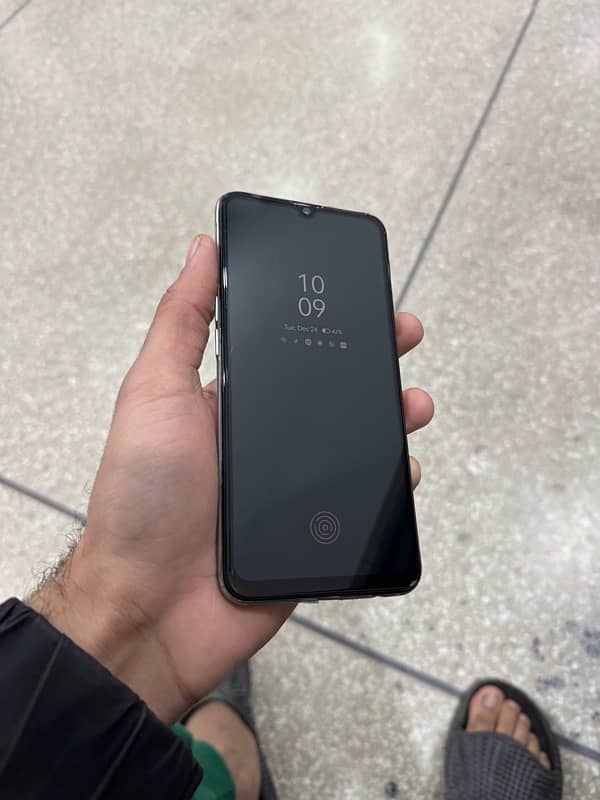 Realme xt 8/128 7