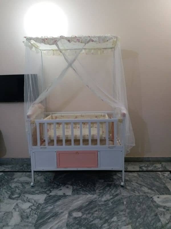 Baby cot | Kids Cot | Baby Carry cot | Baby Car seat for sale 1