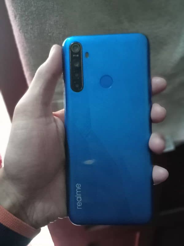 realme 5 with box 3