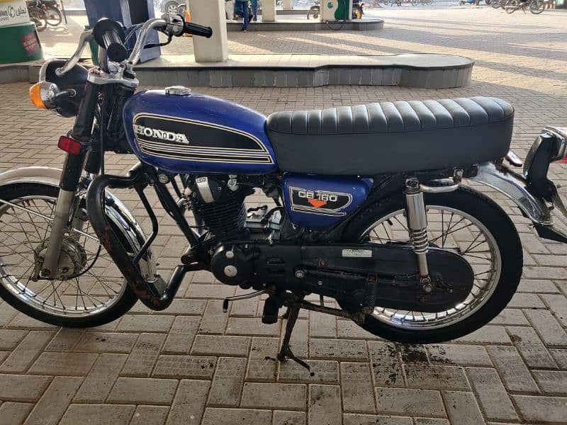 Honda CB 180 2