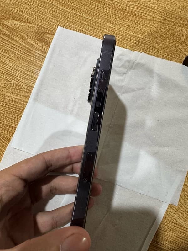 IPhone 14 Pro Max (Non-PTA) 5