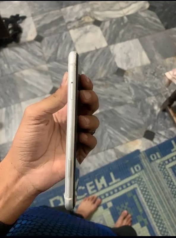 Iphone XR (10R) Non pta first gaming processor iPhone 1