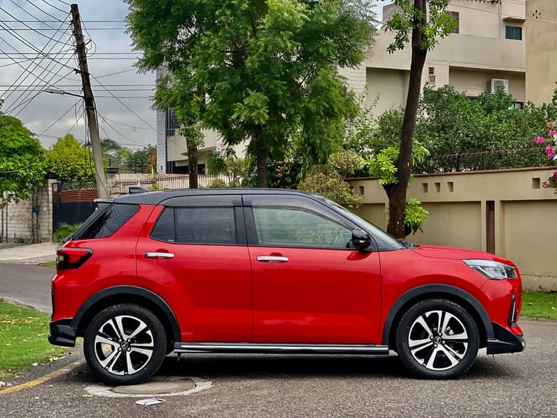 Daihatsu Rocky 2019 4