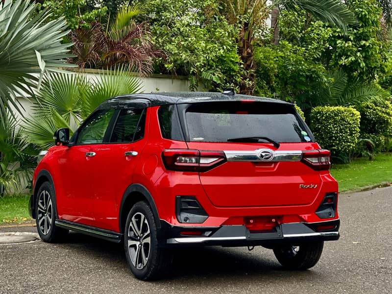 Daihatsu Rocky 2019 5