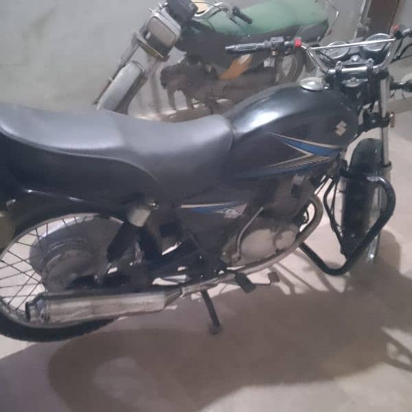 Suzuki 150 13