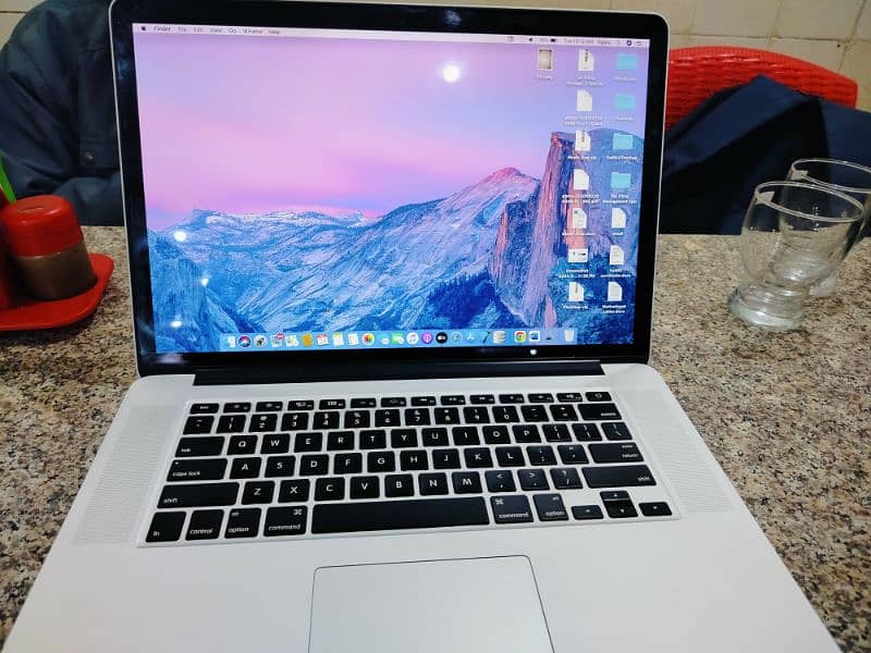 Macbook Pro 2012 Mid Core i7 fore sale 0