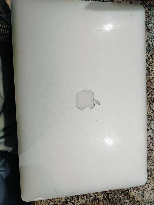 Macbook Pro 2012 Mid Core i7 fore sale 1