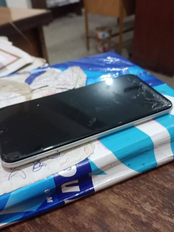 Tecno Spark 8C 0