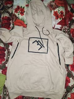 Winter Hoodie For Sale , Very Amazing stuff , Large Size