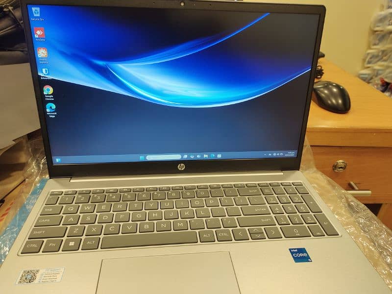 HP Laptop-i5 13Gen, 8GB Ram, 512GB m. 2 nVME, Pinpack 2