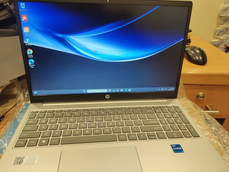 HP Laptop-i5 13Gen, 8GB Ram, 512GB m. 2 nVME, Pinpack 4