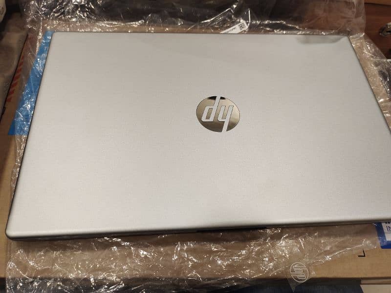 HP Laptop-i5 13Gen, 8GB Ram, 512GB m. 2 nVME, Pinpack 10