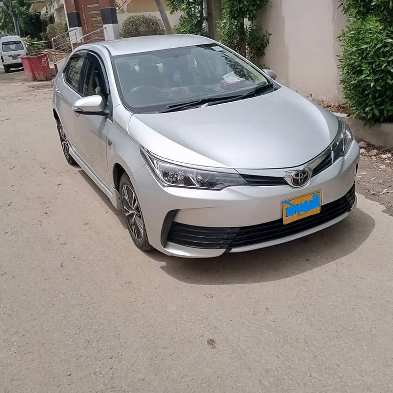 Toyota Corolla Altis 2017 4