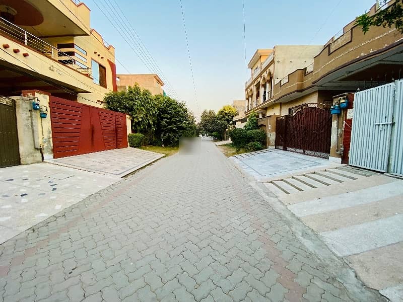 Become Owner Of Your Prime Location Lower Portion Today Which Is Centrally Located In Marghzar Officers Colony In Marghzar Officers Colony 5