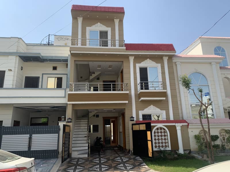 5 MARLA BRAND NEW BEAUTIFUL HOUSE IN NESPAK PHASE 3 HOUSING SOCIETY IS AVAILABLE FOR SALE 0