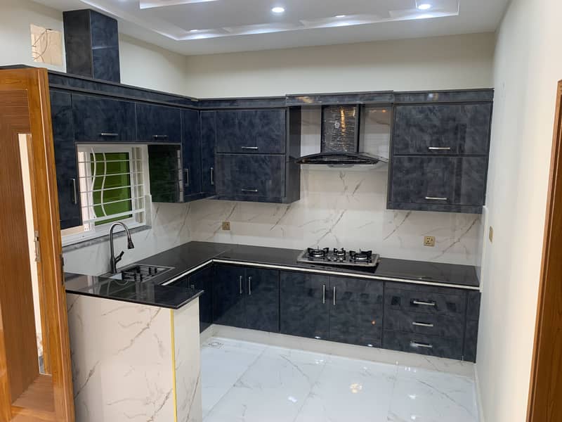 5 MARLA BRAND NEW BEAUTIFUL HOUSE IN NESPAK PHASE 3 HOUSING SOCIETY IS AVAILABLE FOR SALE 17