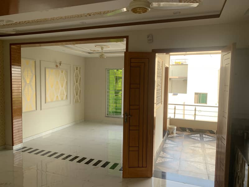 5 MARLA BRAND NEW BEAUTIFUL HOUSE IN NESPAK PHASE 3 HOUSING SOCIETY IS AVAILABLE FOR SALE 35