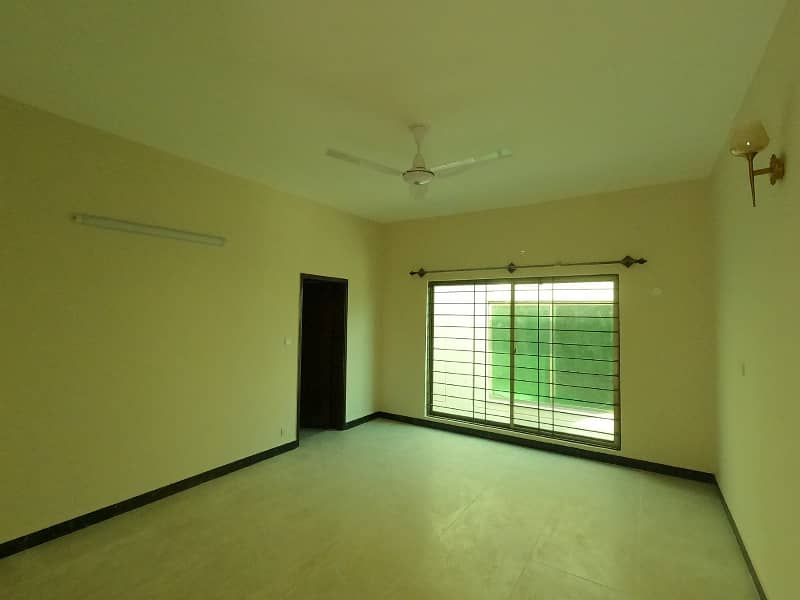 Fair-Priced 375 Square Yards House Available In Askari 6 5