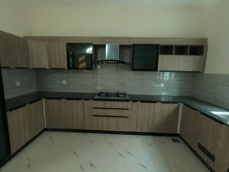 Fair-Priced 375 Square Yards House Available In Askari 6 12