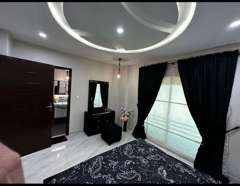 1 Bedroom VIP full furnishe flat for rent per day available in Bahia Town Lahore 9