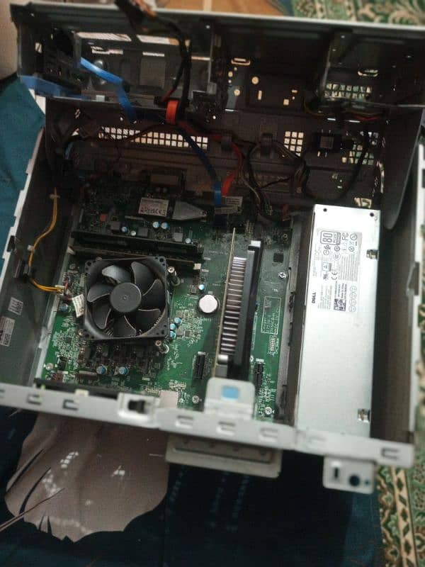 Dell Optiplex 3060 (I5-8th Gen. ) 4