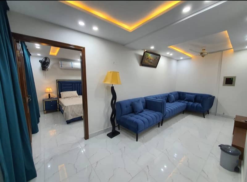 1 Bedroom VIP full furnishe flat for rent per day available in Bahia Town Lahore 2