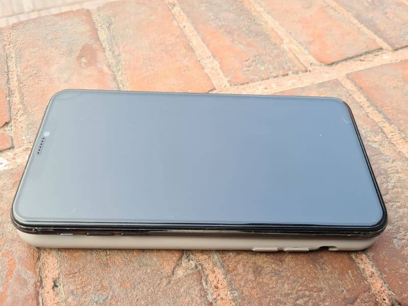 iphone 11 pro max non pta 5