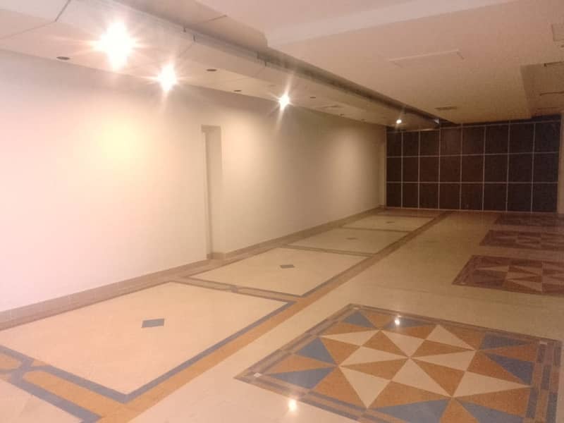 1300 Square Feet Brand New Corporation Office For Rent At Main Boulevard Gulberg 3 Lahore 3