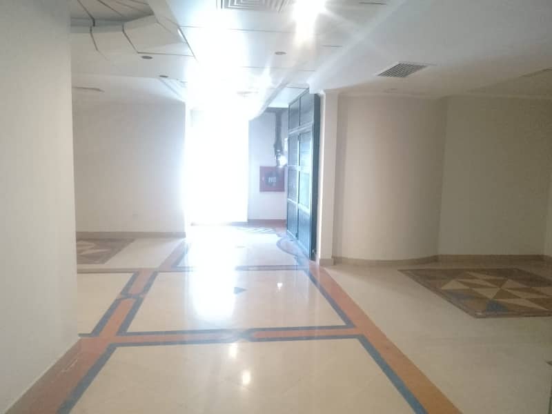 1300 Square Feet Brand New Corporation Office For Rent At Main Boulevard Gulberg 3 Lahore 4