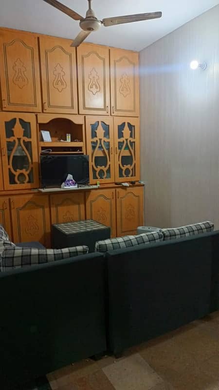 House for rent 4 Marla ground opposit to rehman enclave near road burma town Islamabad 3