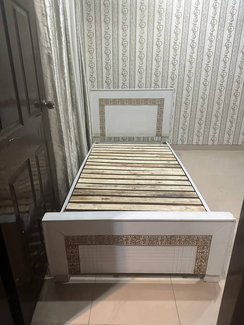 Single bed with mattress 2